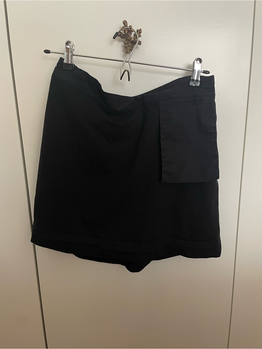 COS Women’s Black Mini Short Skirt with Side Pocket Size M